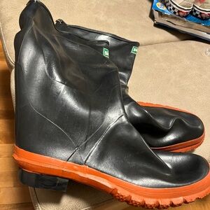 Black and Orange Rubber Boots SERVUS size 13 new less than half price